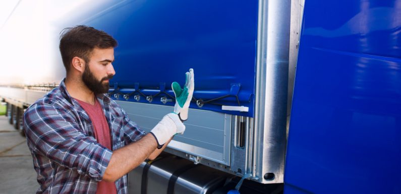 Il lavaggio professionale di camion e furgoni: come si esegue