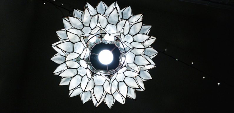 L’incanto luminoso delle Plafoniere Murano: un tuffo nel lusso veneziano